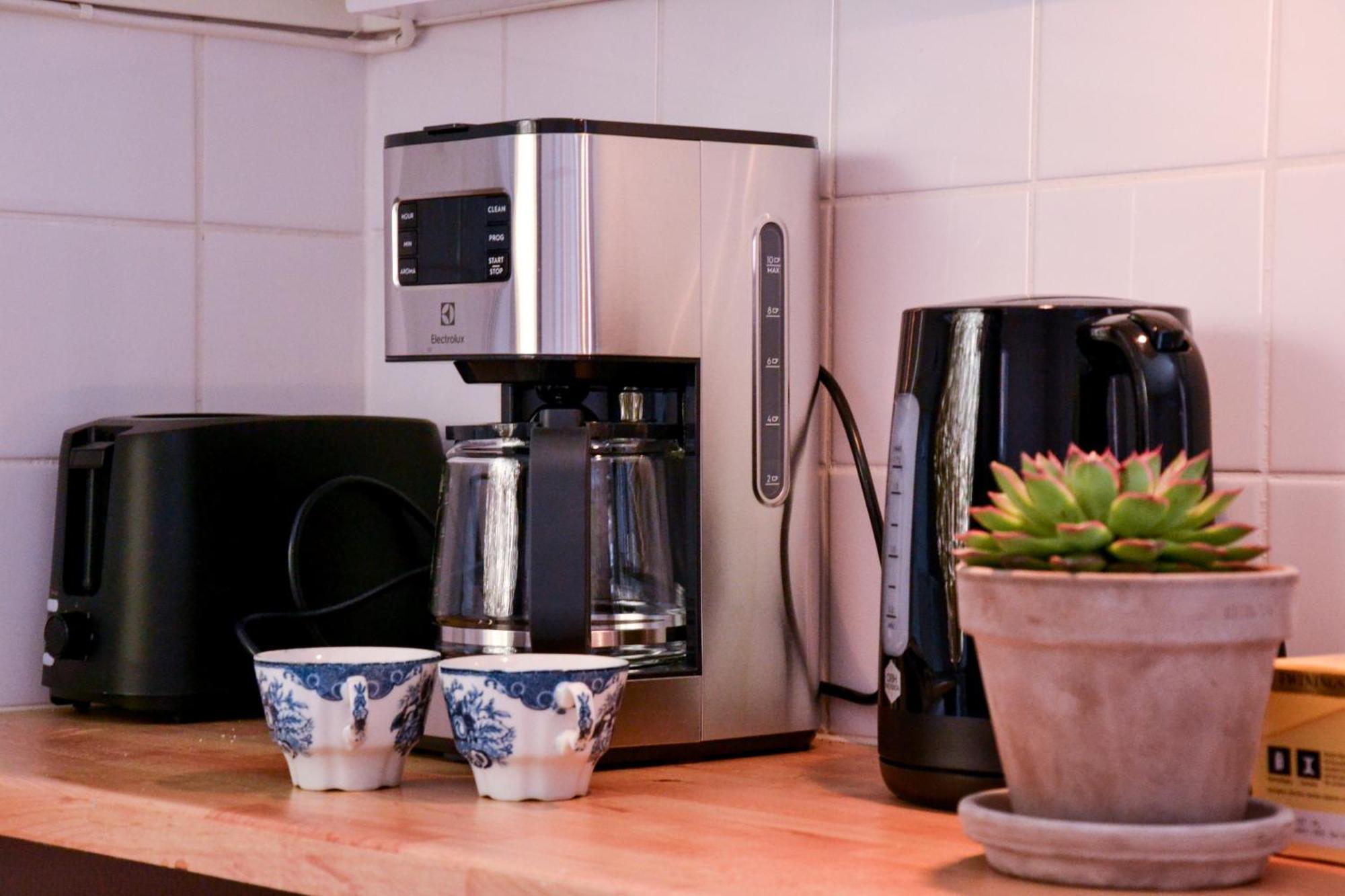 Adelsgatan Bed & Breakfast Visby Bagian luar foto